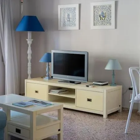 Appartamento Seaview Getaway: Access, Pool & Tennis Court