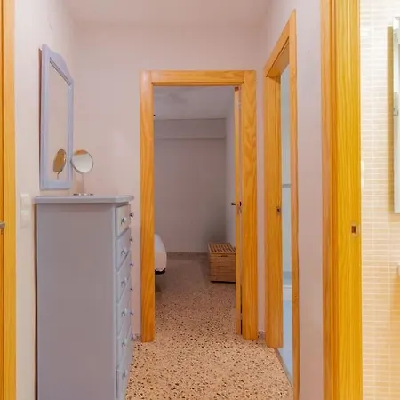 Seaview Getaway: Access, Pool & Tennis Court Faro de Cullera