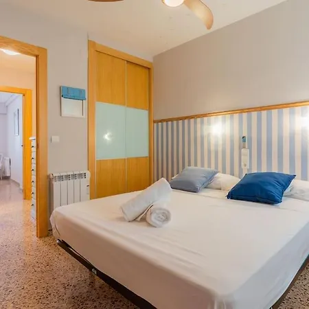 Seaview Getaway: Access, Pool & Tennis Court *